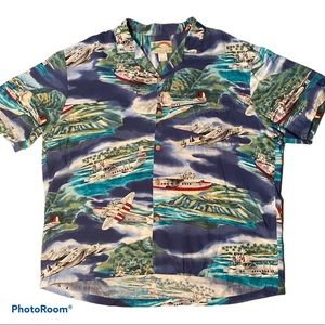 Vintage Paradise found Hawaiian button down shirt